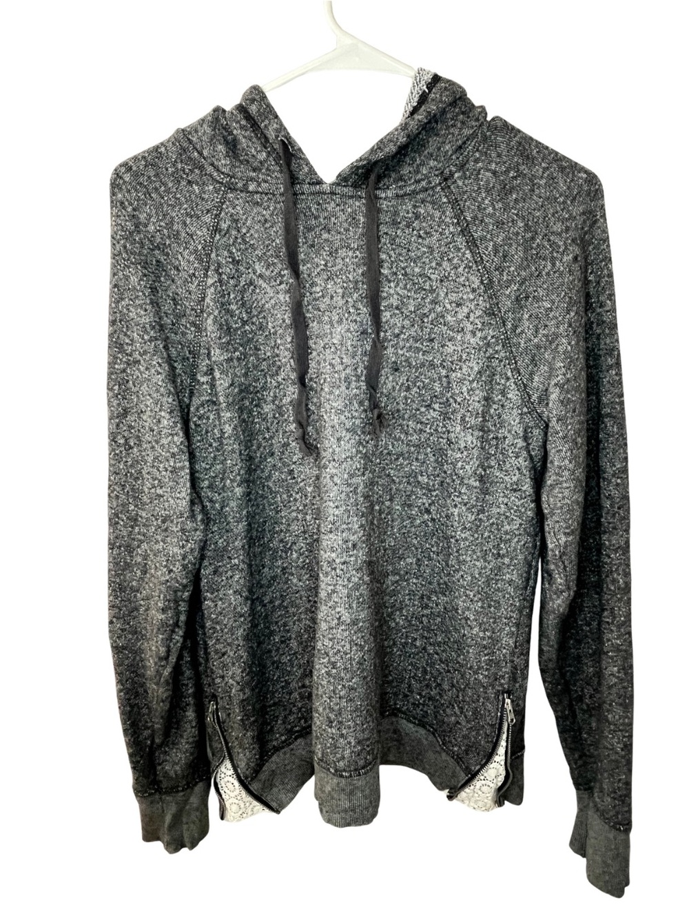 Super soft Aerie grey hoodie in very good condition 🤍